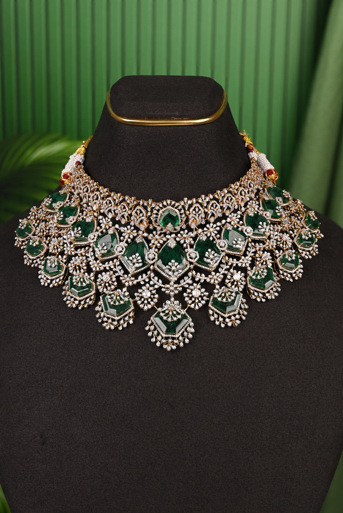 Elegant Choker- Style Bridal Necklace