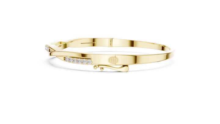 2.5 Pointer Twisted Round Diamond U-Cut Bangle