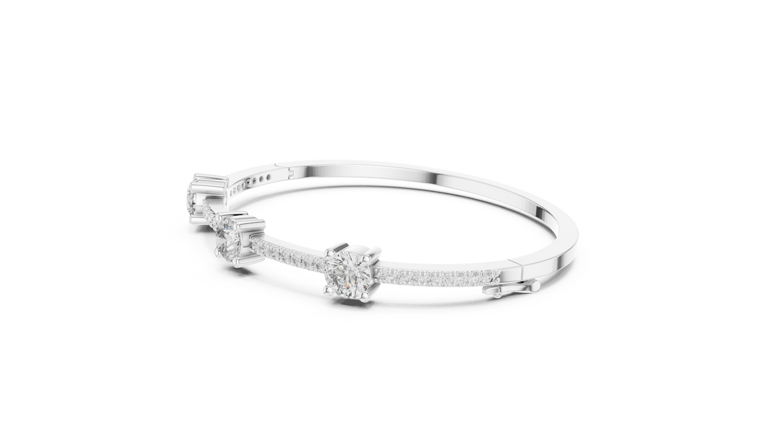 95 Pointer Round Diamond Bracelet with Micro-Prong Accent Band