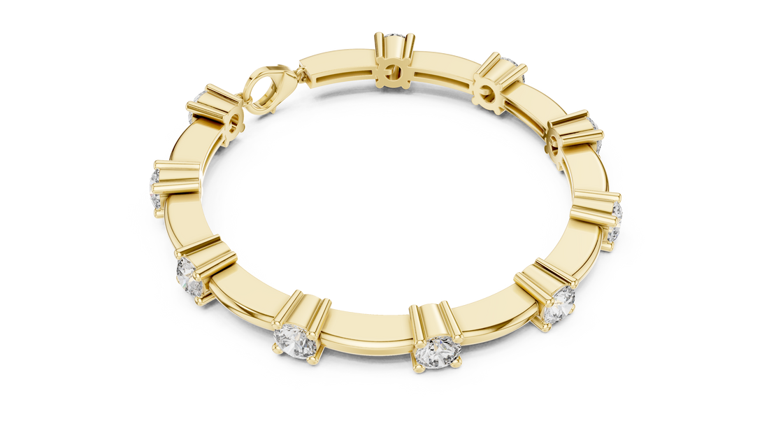 56 Pointer Round Diamond Collet Station Link Bracelet